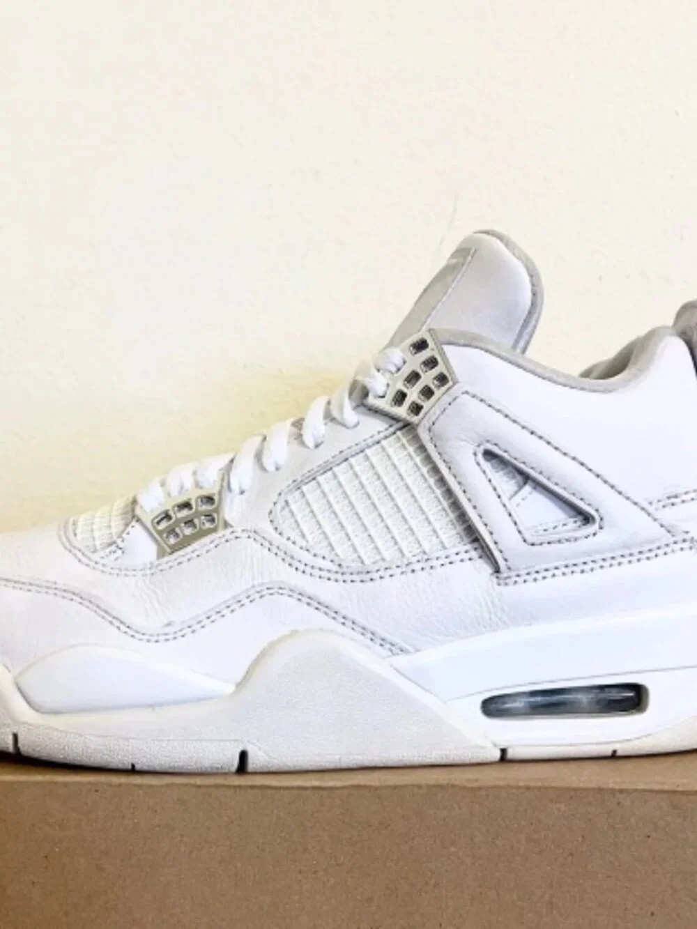 Jordan 4 Retro Pure Money